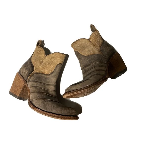 Circle G Shoes - Circle G Boots By Corral Distressed Womens 8 Pointed Toe Block Heel Leather